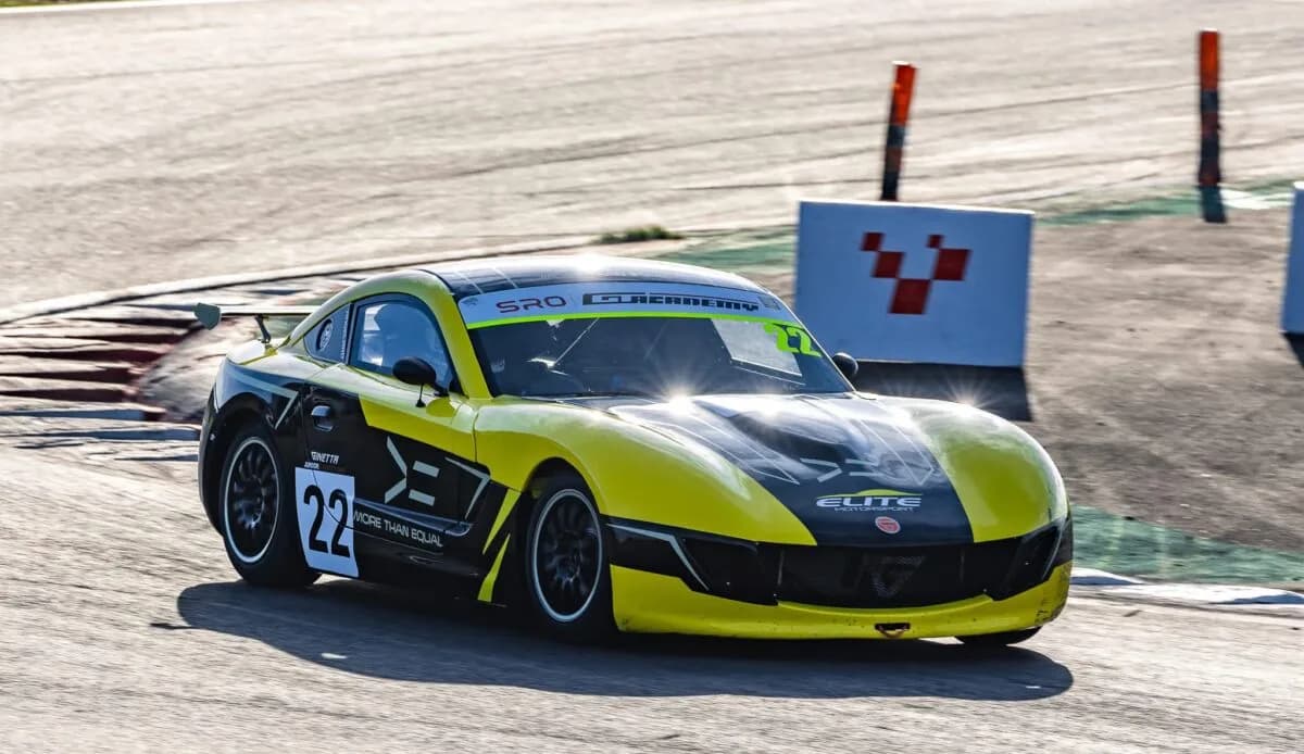 Julia Angelard rusza na podbój Wysp. Zostanie pierwszą Polką w historii Ginetta Junior Championship Series