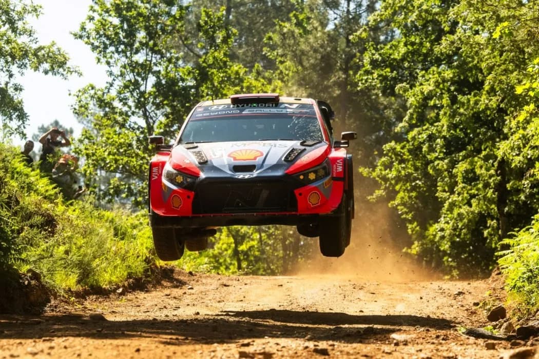 orlen-80.rajd-polski-na-zywo-w-motowizji-01-fot.jaanus-ree-red-bull-content-pool-1536×1024