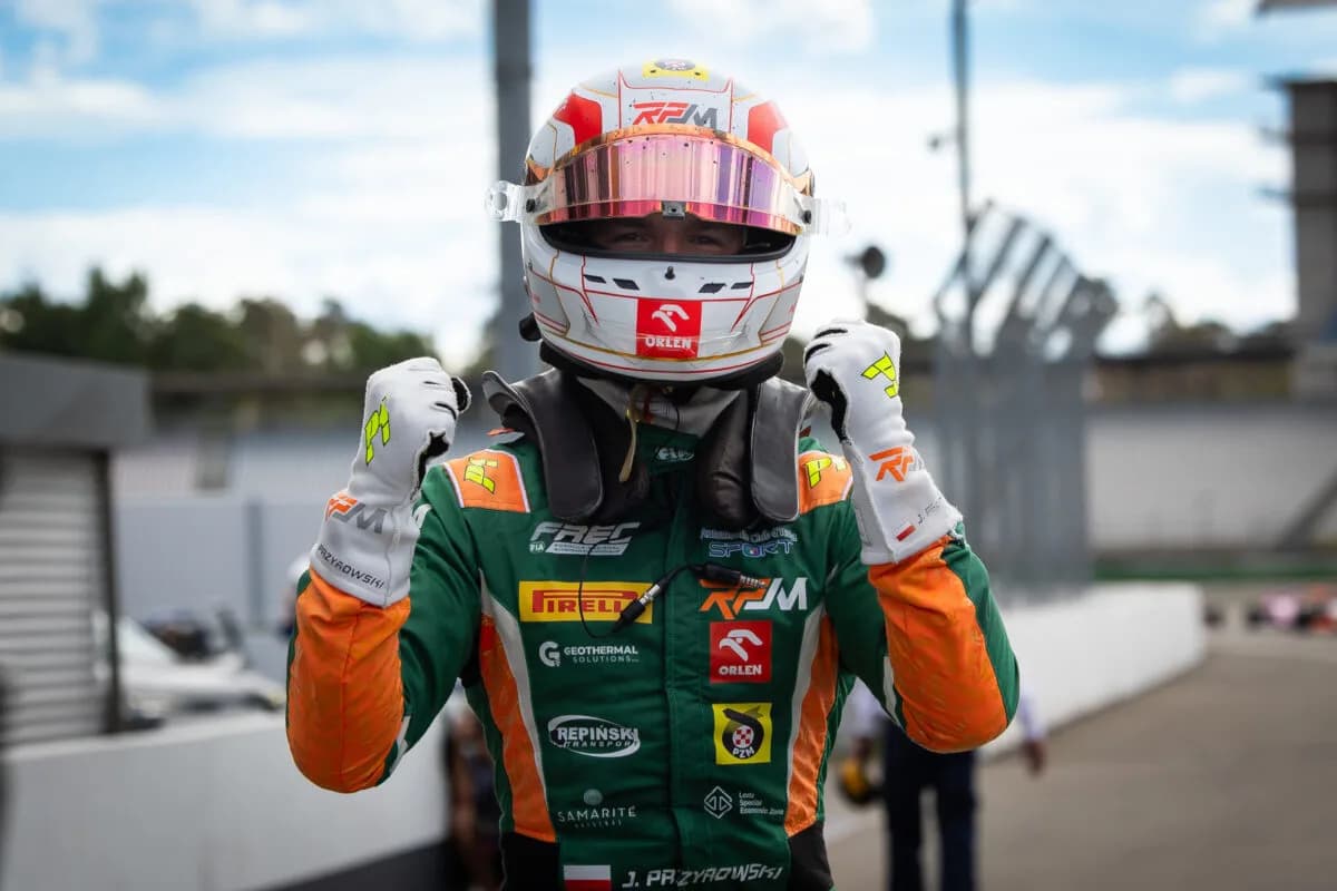 Jan Przyrowski pierwszym Polakiem, który wygrał w Formula Regional European Championship